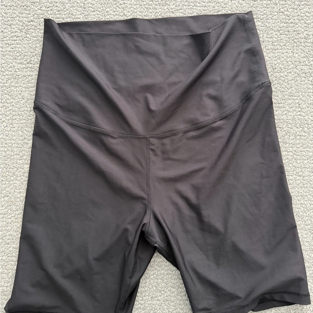 Old Navy Women's Black Maternity Bike Shorts
